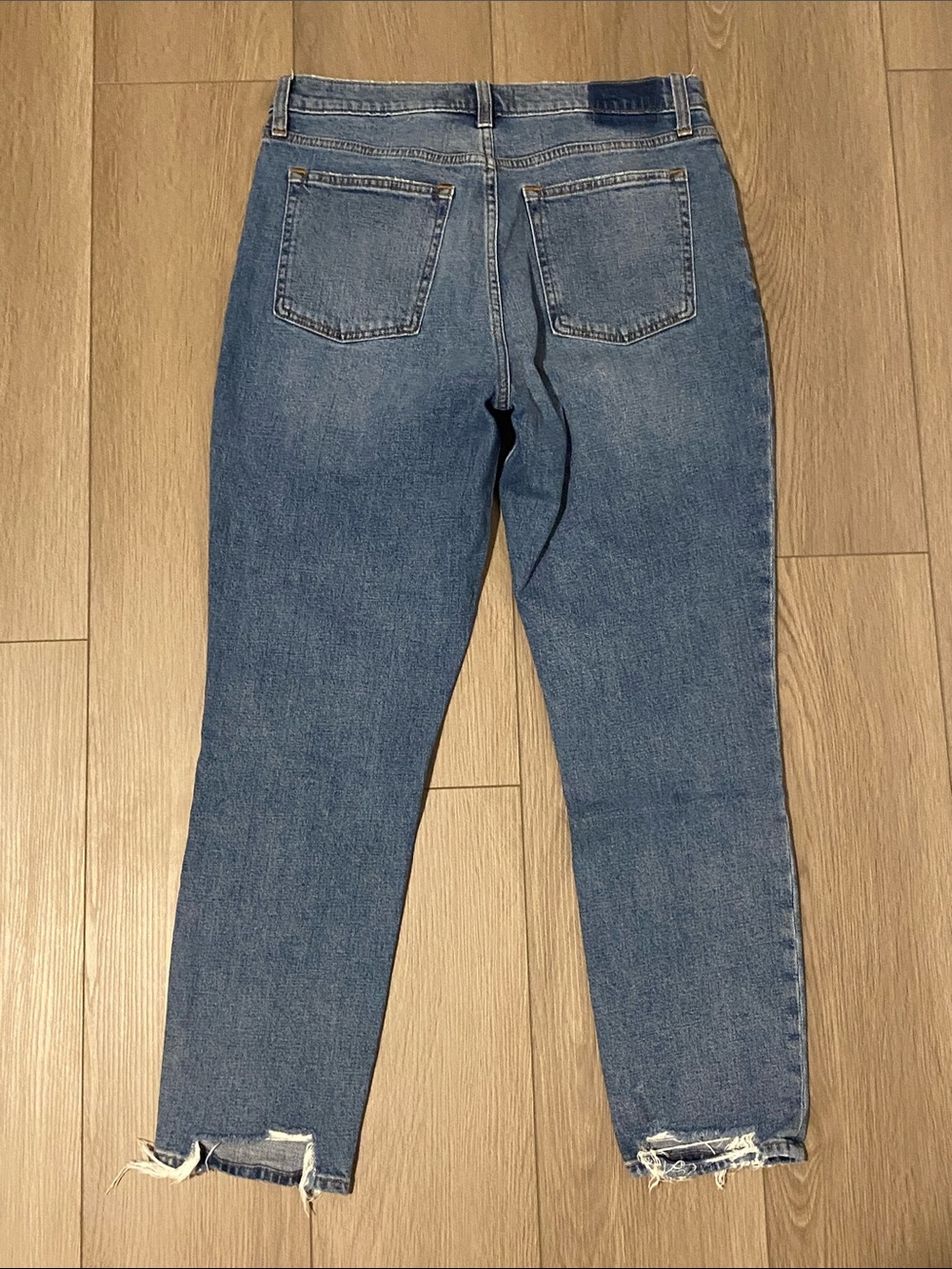A&F The Skinny High Rise Jeans - Picture 10 of 14